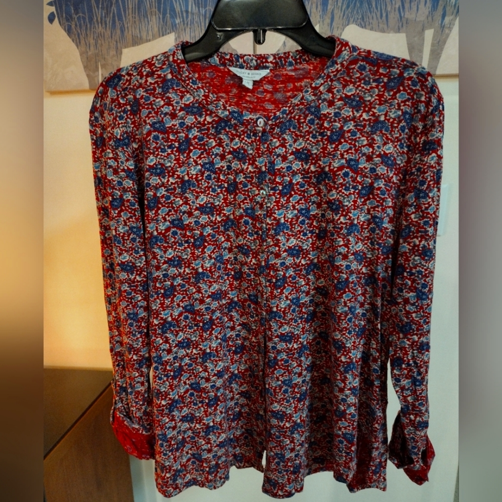Women's Lucky Brand Button Up Blouse Top Shirt Excellent Condition